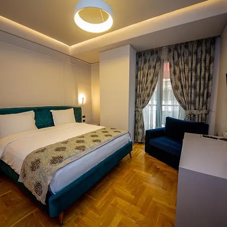 Center Hotell 4*