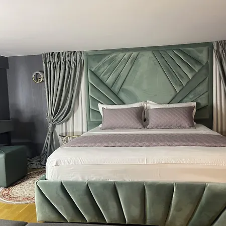 Hotel Center 4*