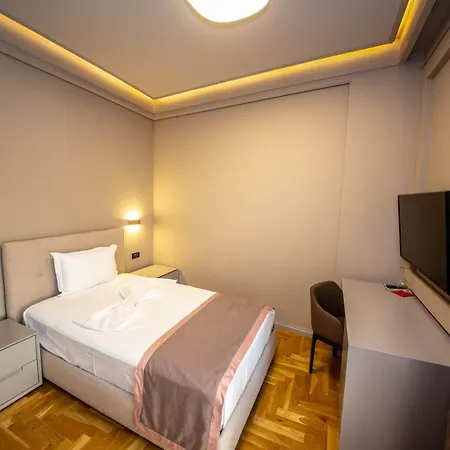 فندق Center تيرانا